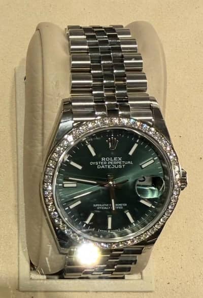 WE BUY ROLEX IWC Cartier Omega Hublot Chopard Breitling Panerai Piaget
