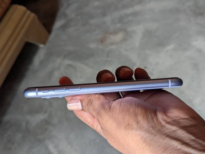 Apple iPhone 11 2