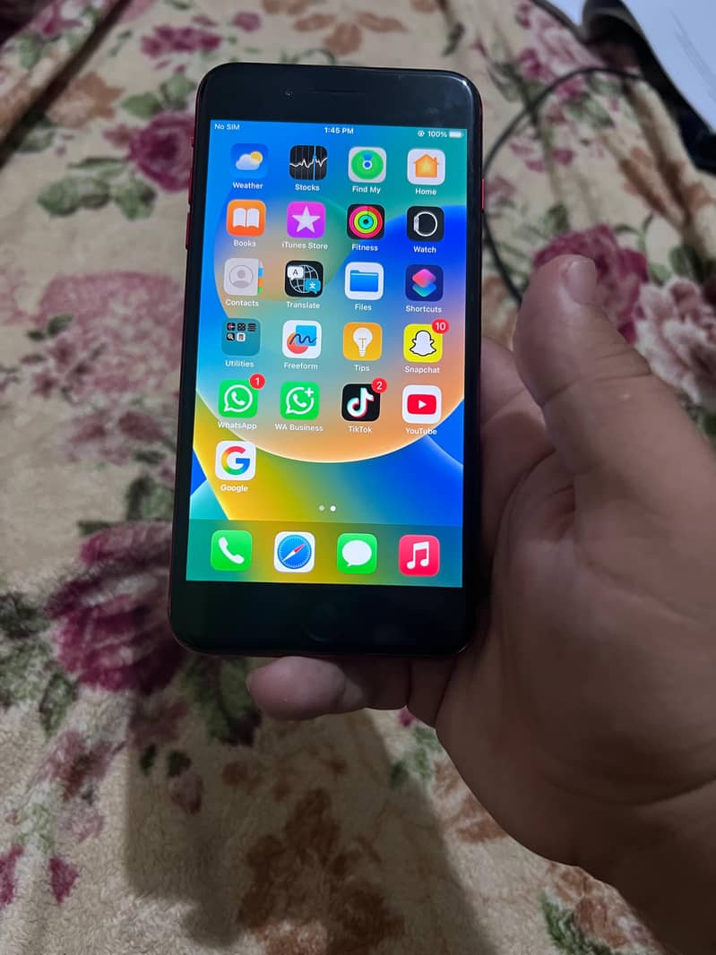 Apple iPhone 8 Plus 1