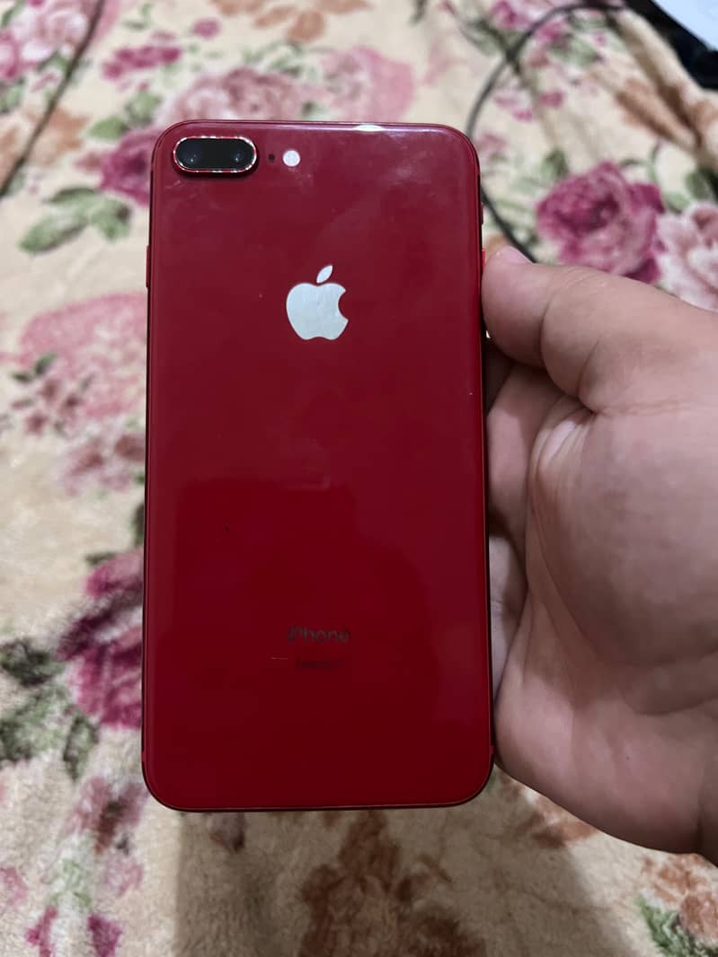 Apple iPhone 8 Plus 3