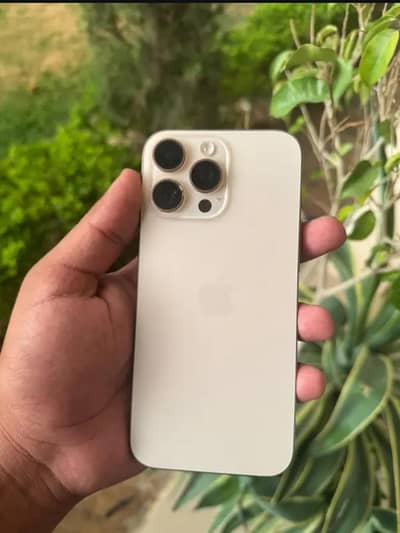 Apple iPhone 16 Pro Max jv