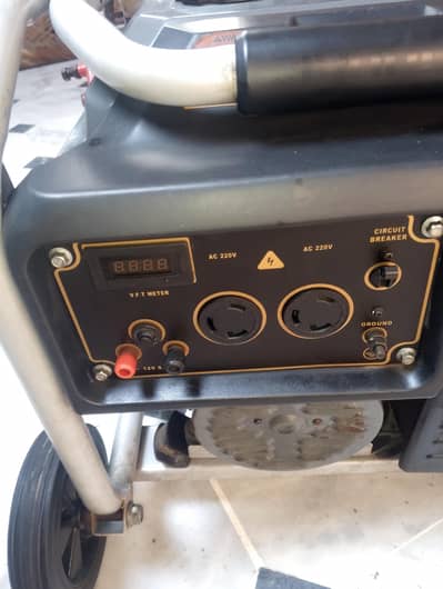 Hyundai 3kv generator good condition 03338687557