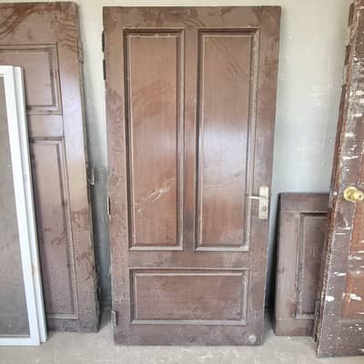 7 Solid Diyar Doors for sale