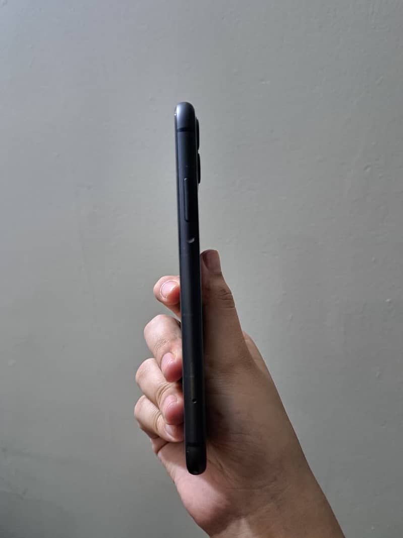Apple iPhone 11 2
