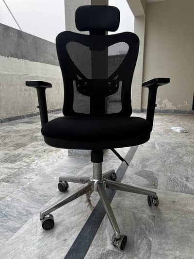 Used Office Chairs for Sale | Good Condition | Gulshan-e-Lahore