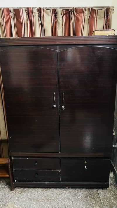 Wardrobes Almari