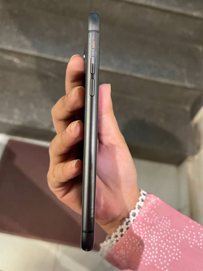 Apple iPhone 11 2