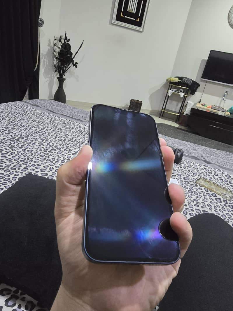 Apple iPhone 13 9
