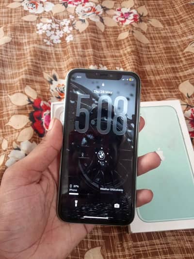 Apple iPhone 11 128 gb with box 10/10 condition