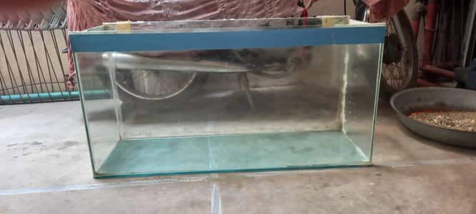 Fish Aquarium large size for sale 3 feet size