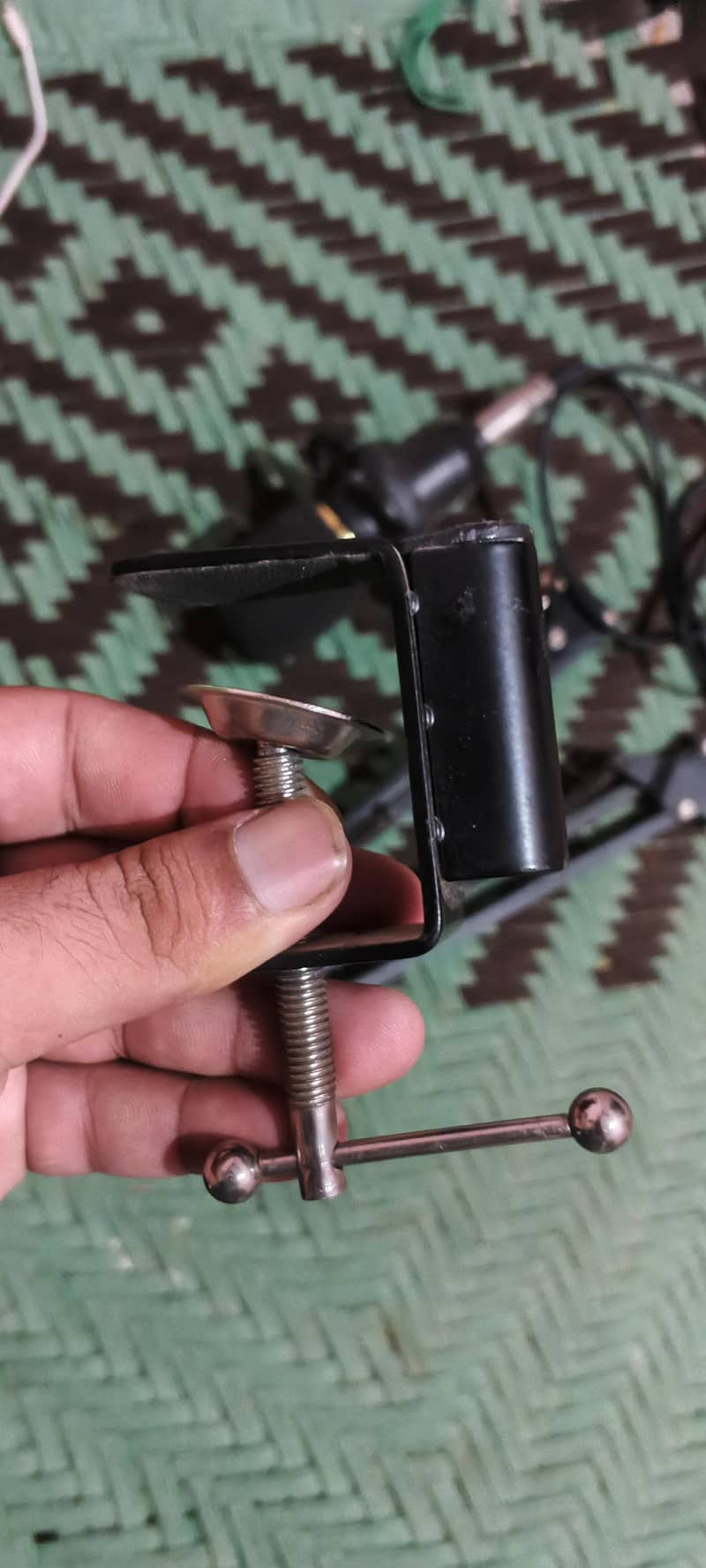 mic  7