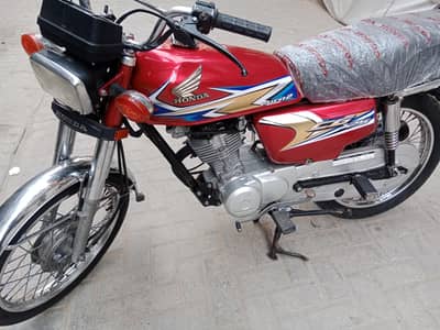 Honda 125 Hyderabad number 19 model