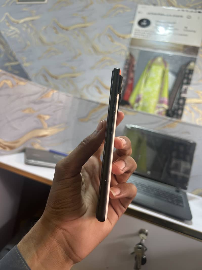 Google Pixel 6 3