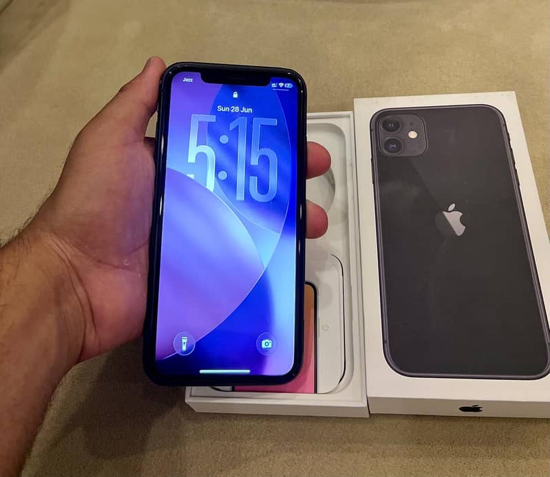 Apple iPhone 11 7