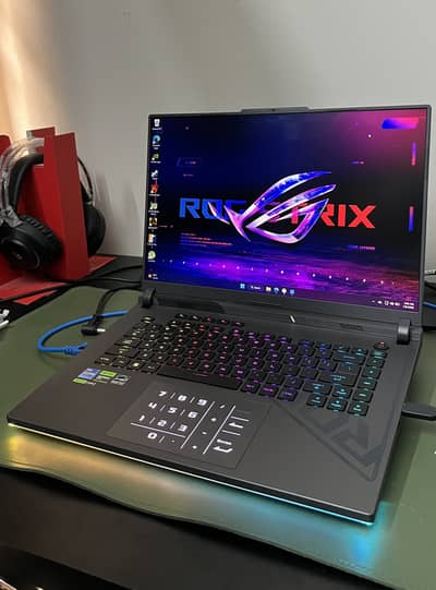 Asus Rog Strix RTX 4070 | 1tb | i7-13HX