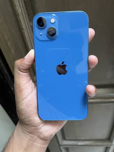 Apple iPhone 13