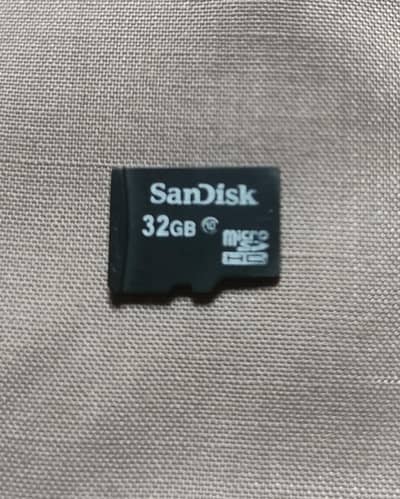 Sandisk 32GB Lush Condition (0323 40 71 743)
