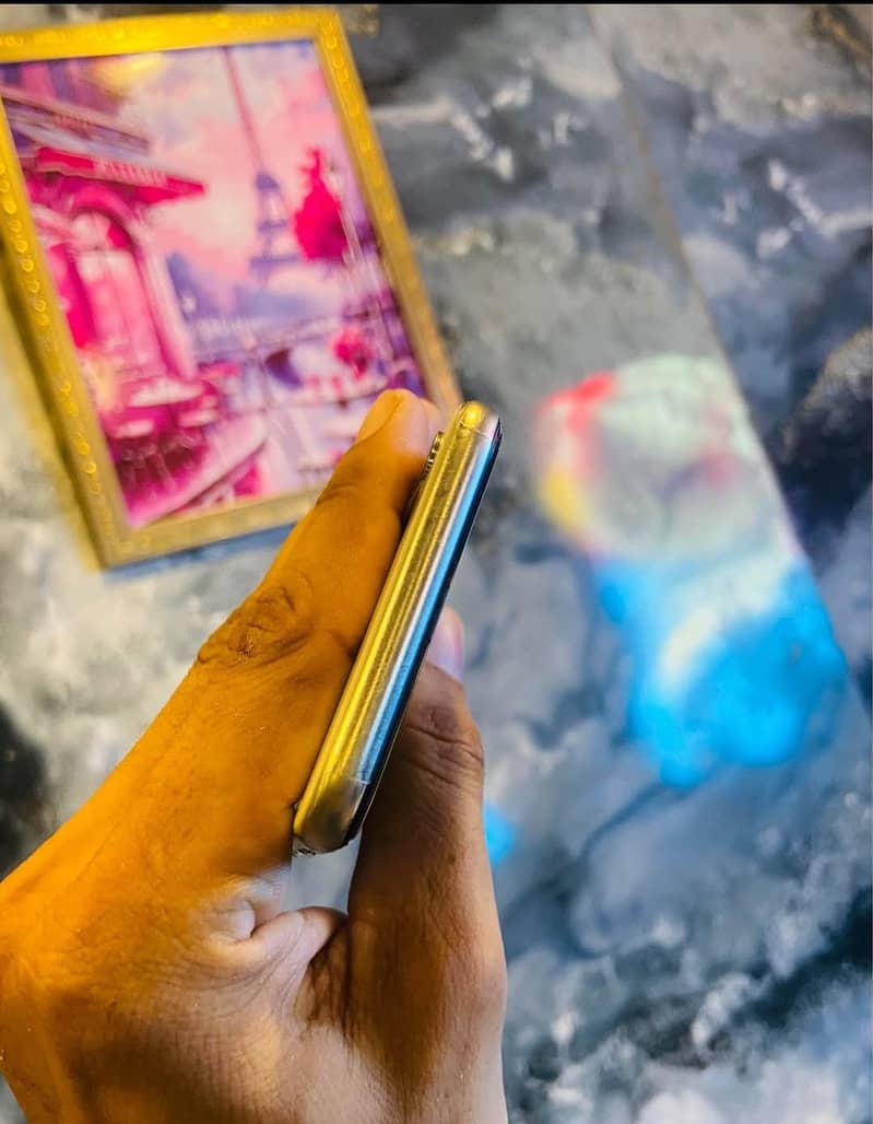 Apple iPhone X 5