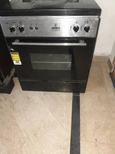 cooking range with 3 stove. .