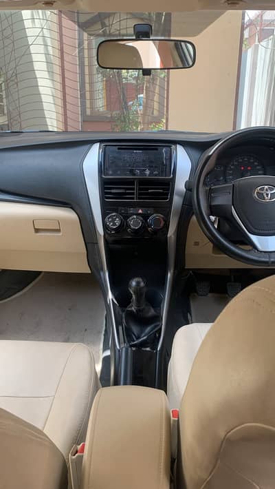 Toyota Yaris GLi Manual 2022