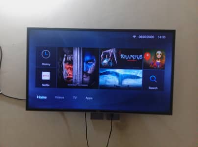 tcl led in excellent condition