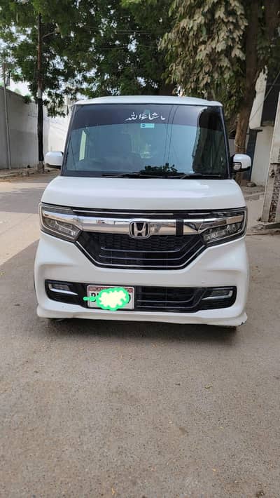 Honda N Box Custom 2018