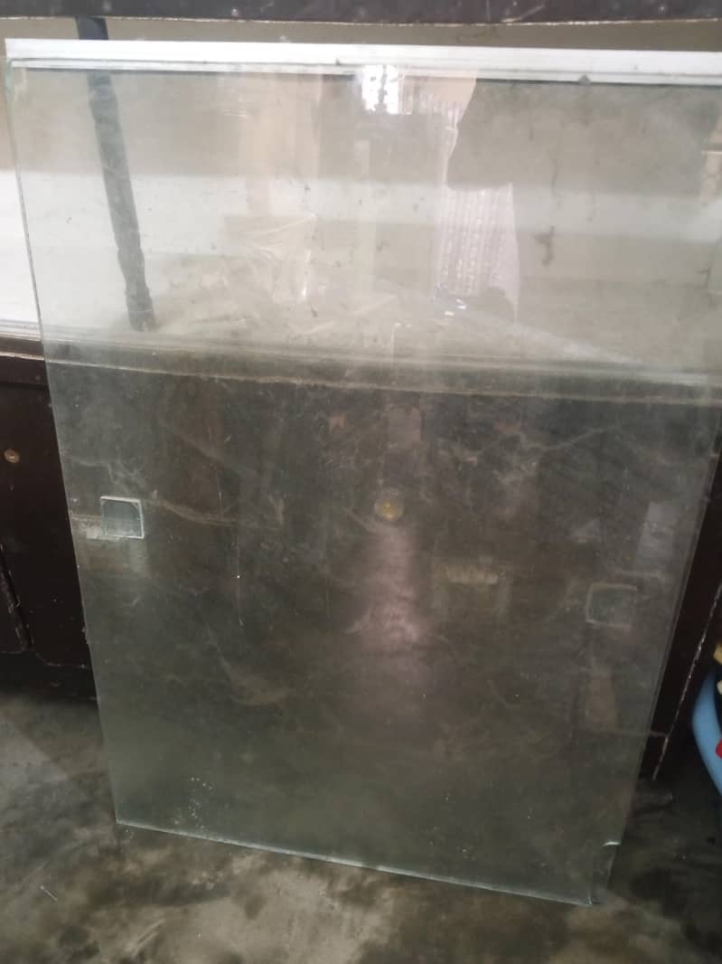 Showcases 3
