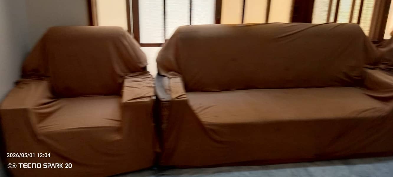 Sofas new condition he 7