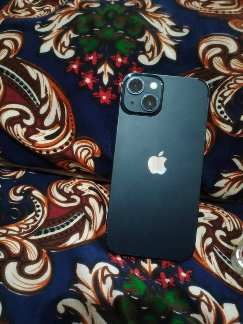 Apple iPhone 13 2