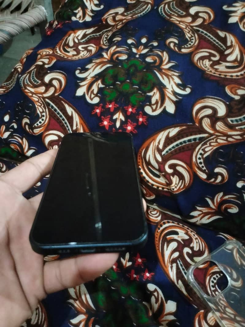 Apple iPhone 13 3