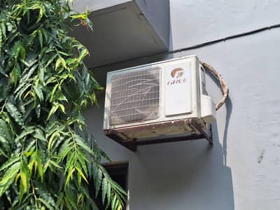 1 Ton gree Ac for sale