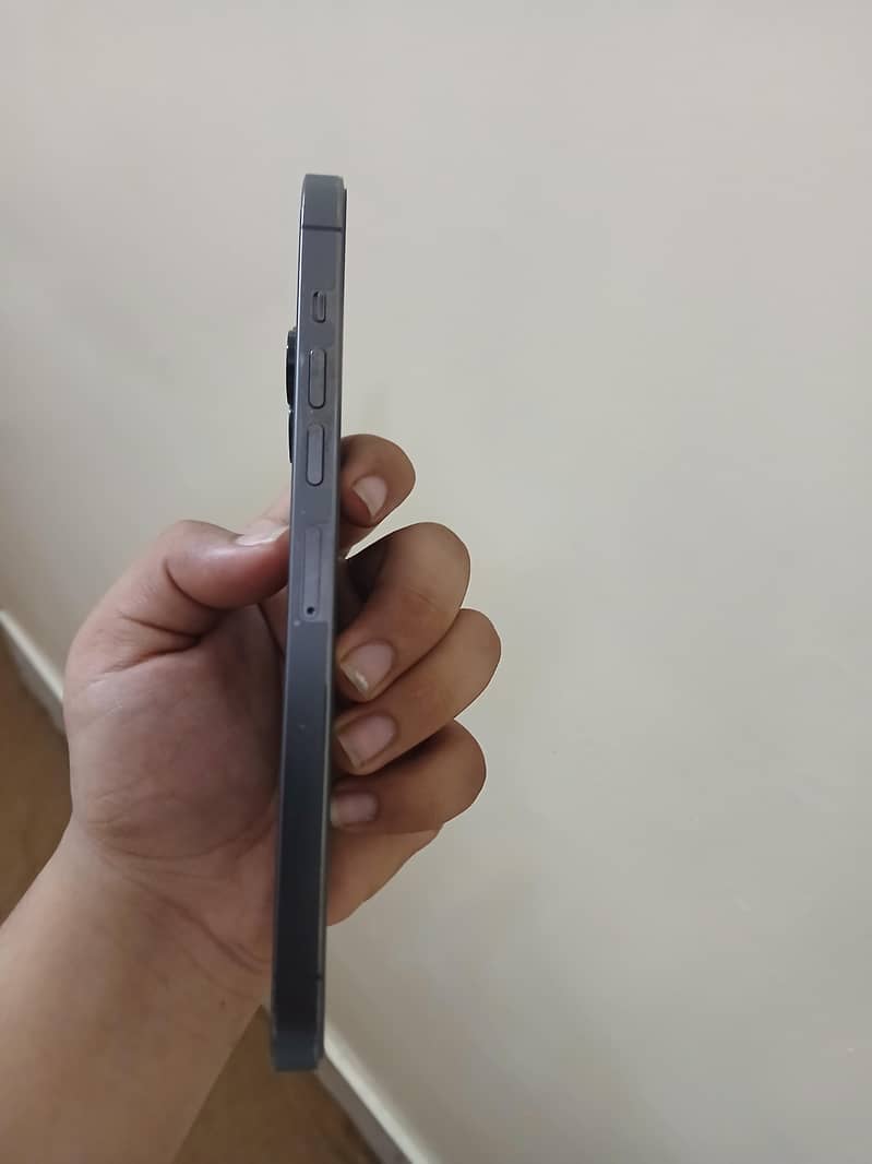 Apple iPhone 13 Pro Max 6