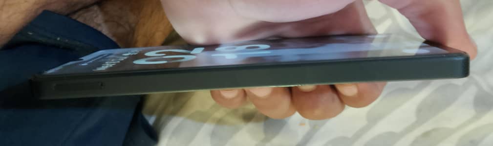Samsung Mobile A06