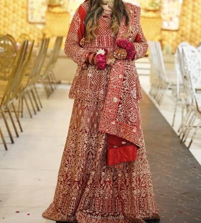 bridal heavy charara urgent for sell price 12k medium size