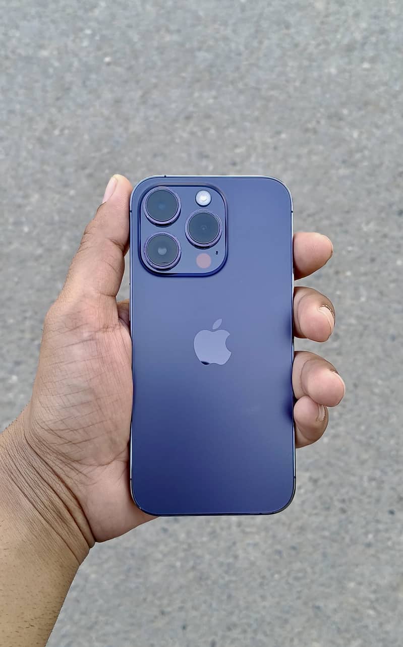 Apple iPhone 14 Pro 0