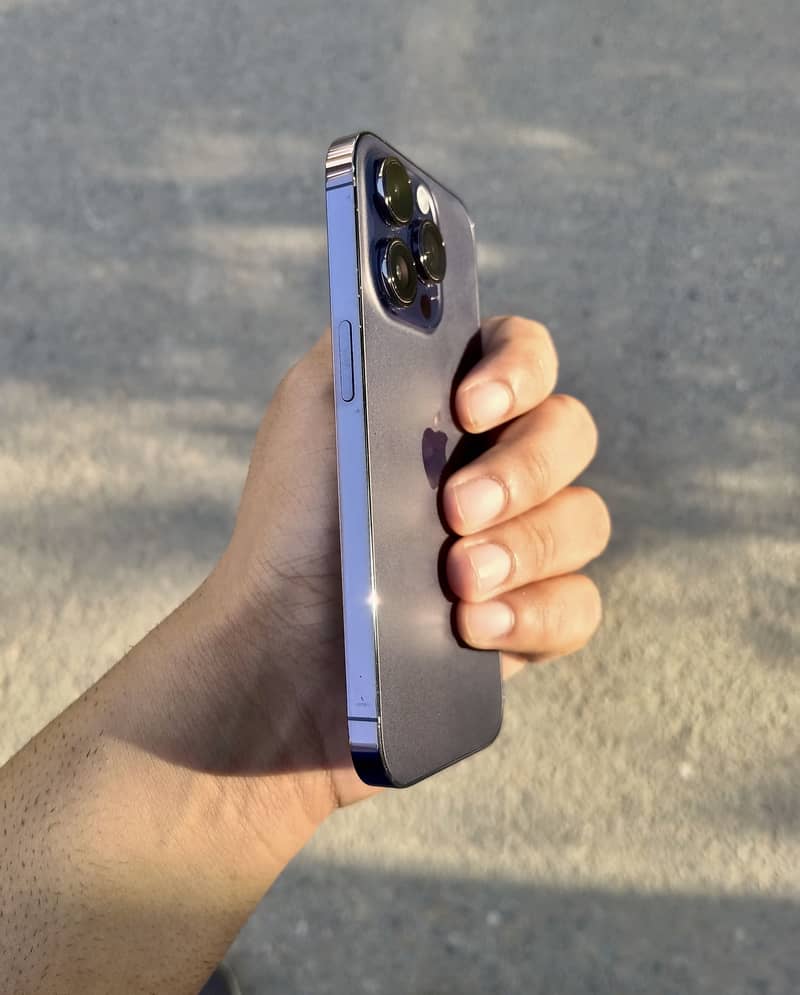 Apple iPhone 14 Pro 9