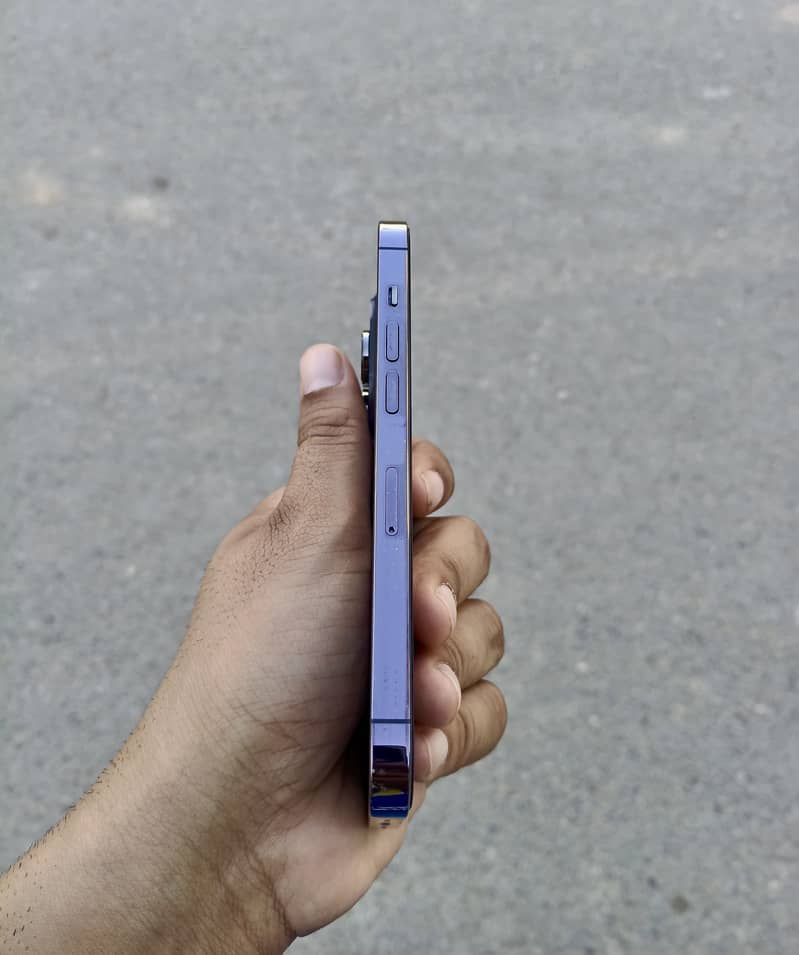 Apple iPhone 14 Pro 11