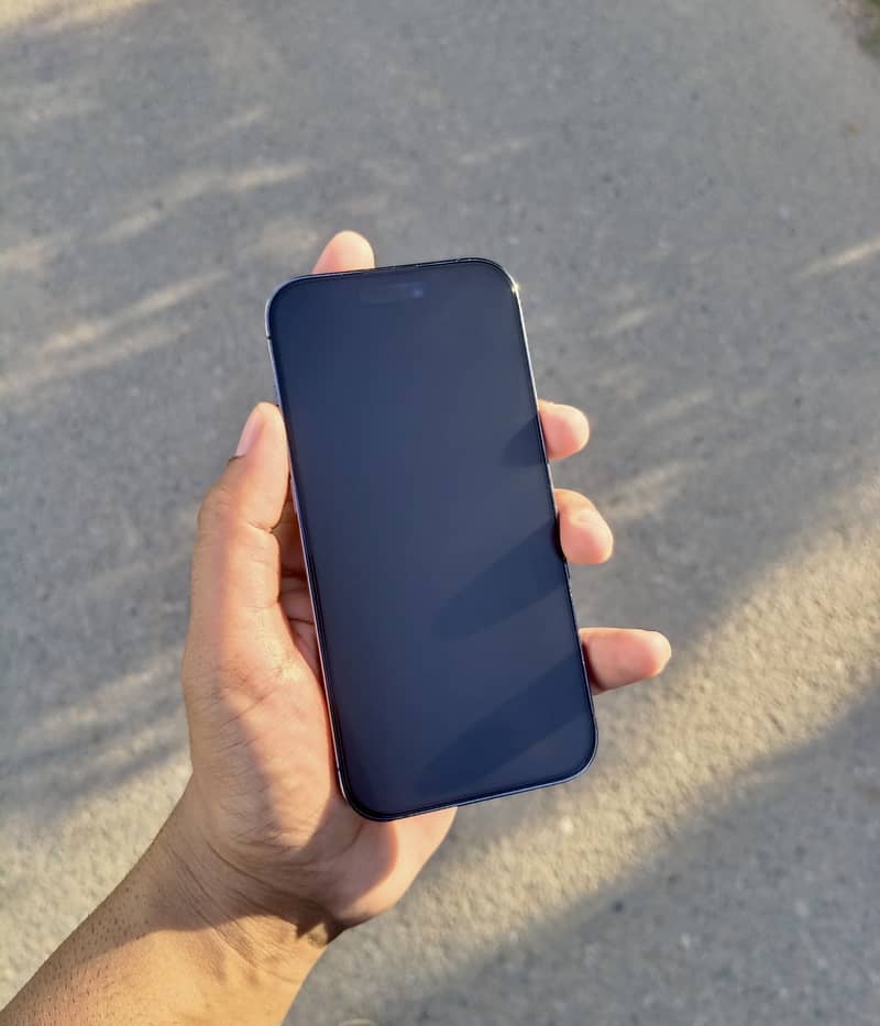 Apple iPhone 14 Pro 12