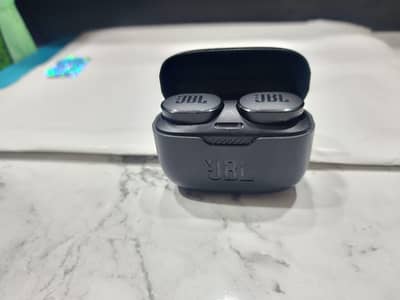JBL Airbuds