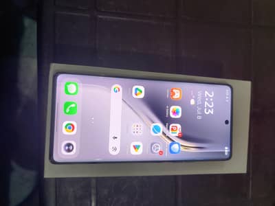 Tecno Camon 40 Pro (8+8GB RAM / 256GB) – Like New