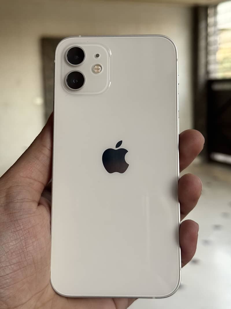 Apple iPhone 12 0