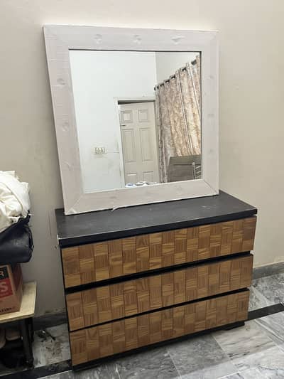 Chester drawer and Mirror