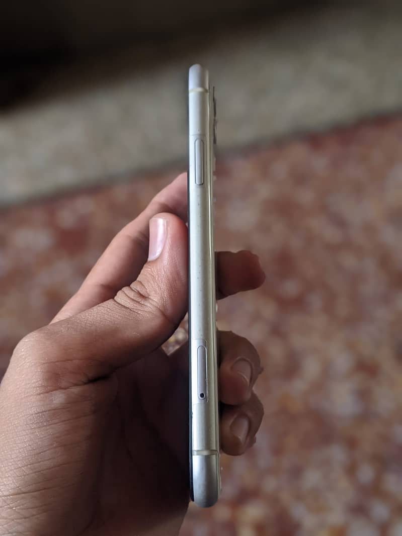 Apple iPhone 11 2