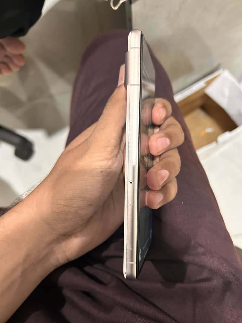 Google Pixel 7 3