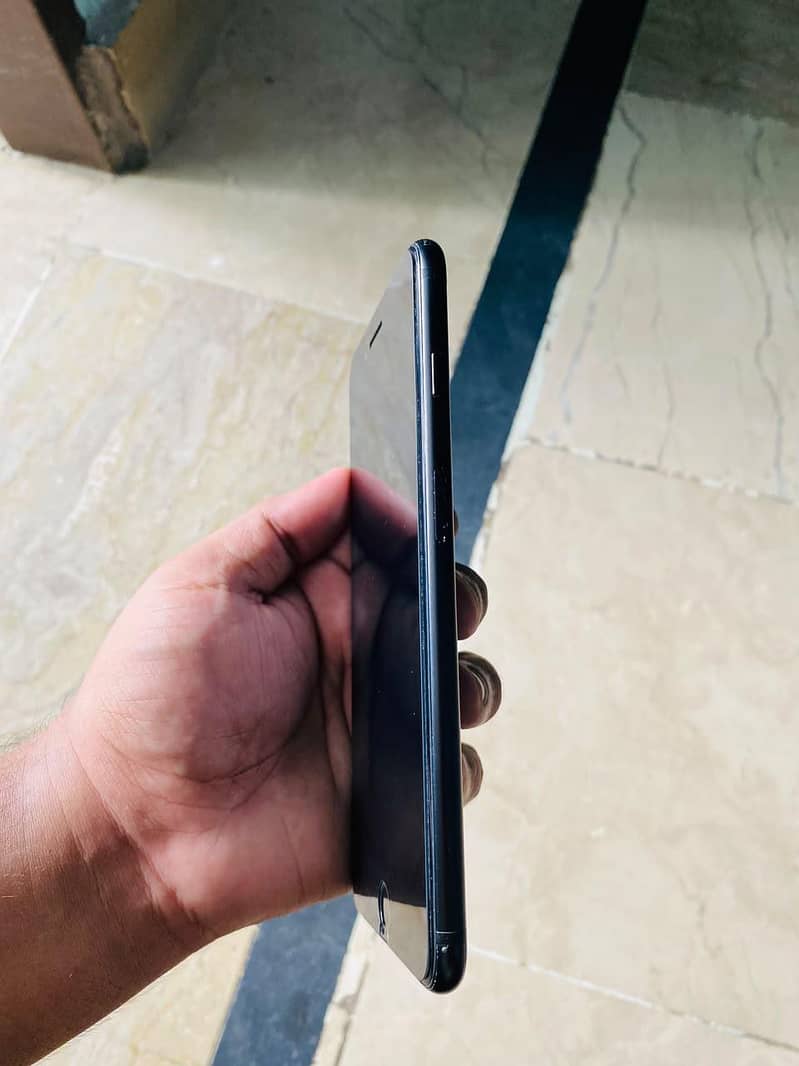 iPhone 7 Plus 4