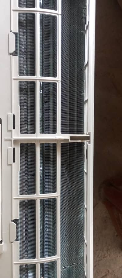inverter gree AC good condition