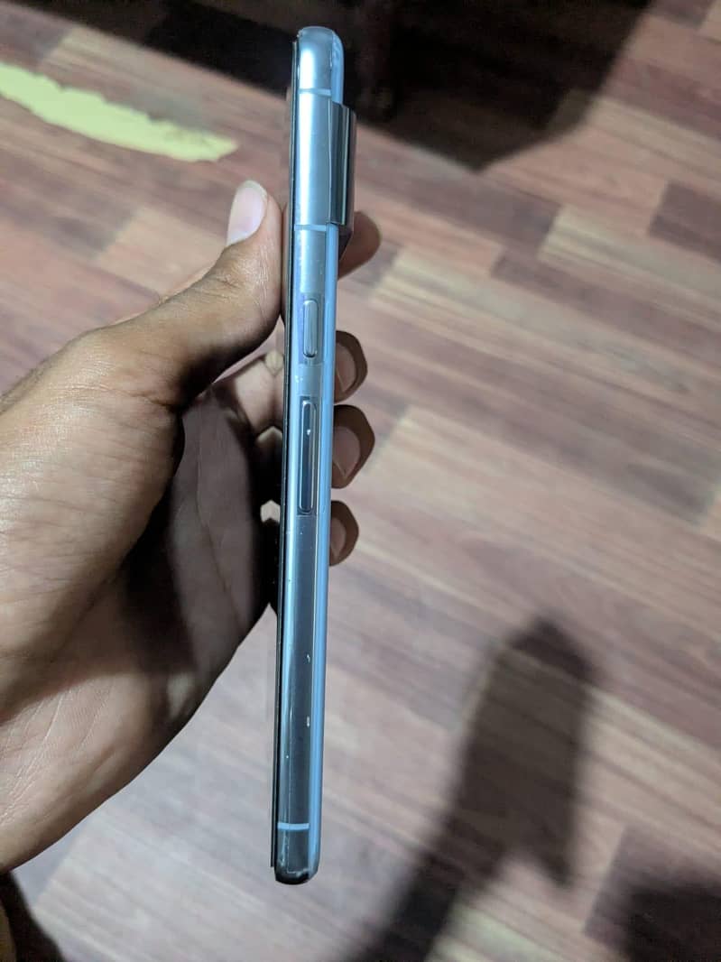 Google Pixel 8 Pro 2