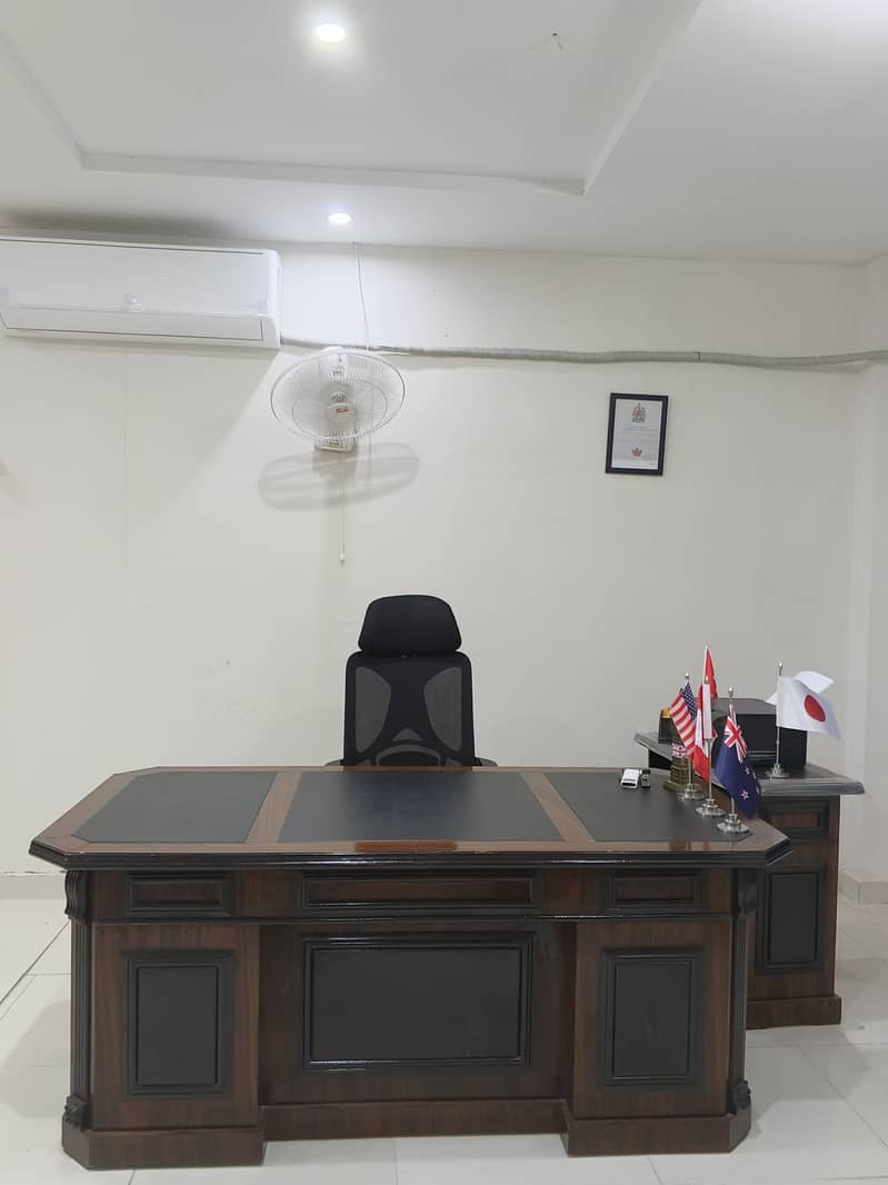 Office Executive table 3