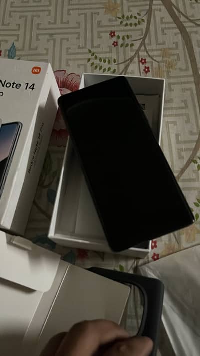 Xiaomi Redmi Note 14 Pro