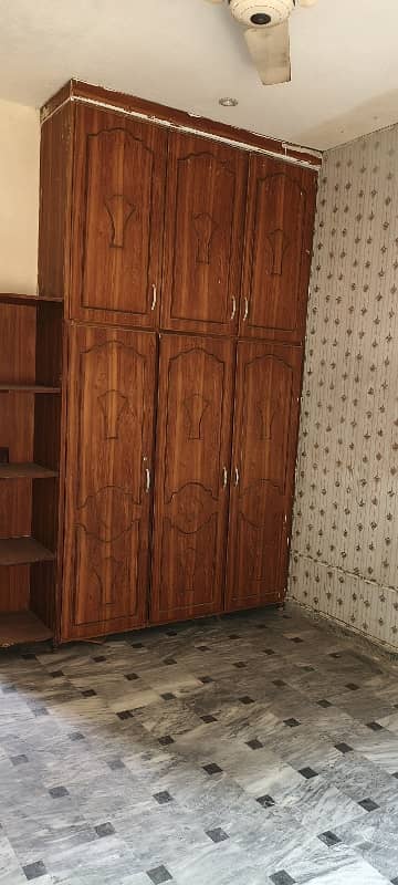 10 Marla Facing Park Lower Portion For Rent